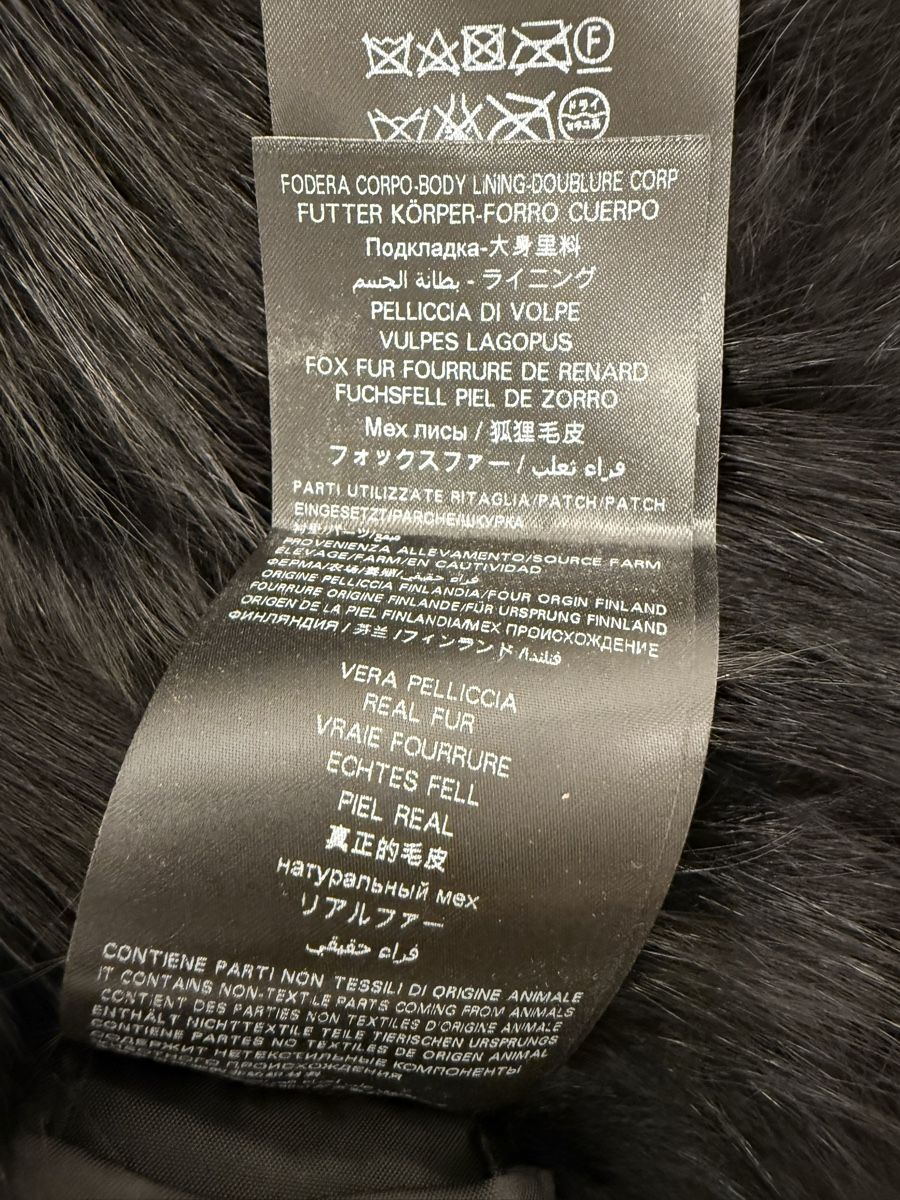 Cappotti: Mr & Mrs Fur Coat – Usato da Paradiso venduto da apf_mh9c 8
