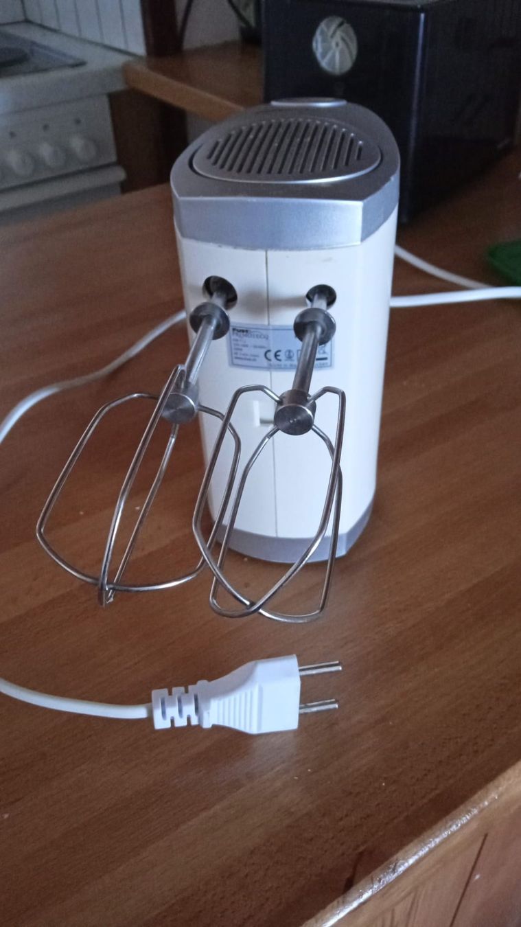 Fust Elettrodomestici da cucina: Batteur électrique, parfait état! – Usato da Montreux venduto da pku_fw2d 1