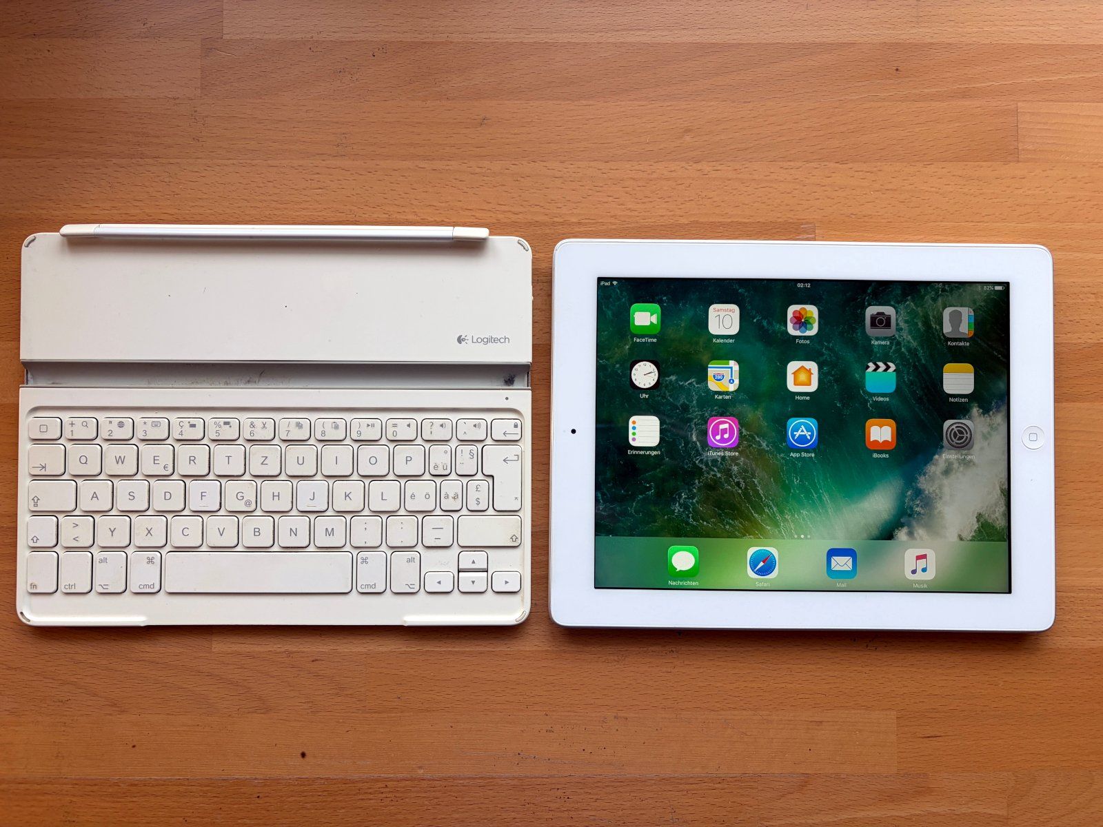 Apple Tablet PC: iPad 4th Generation (2012) mit Logitech Keyboard – Gebraucht aus Binningen von pbuergler 1