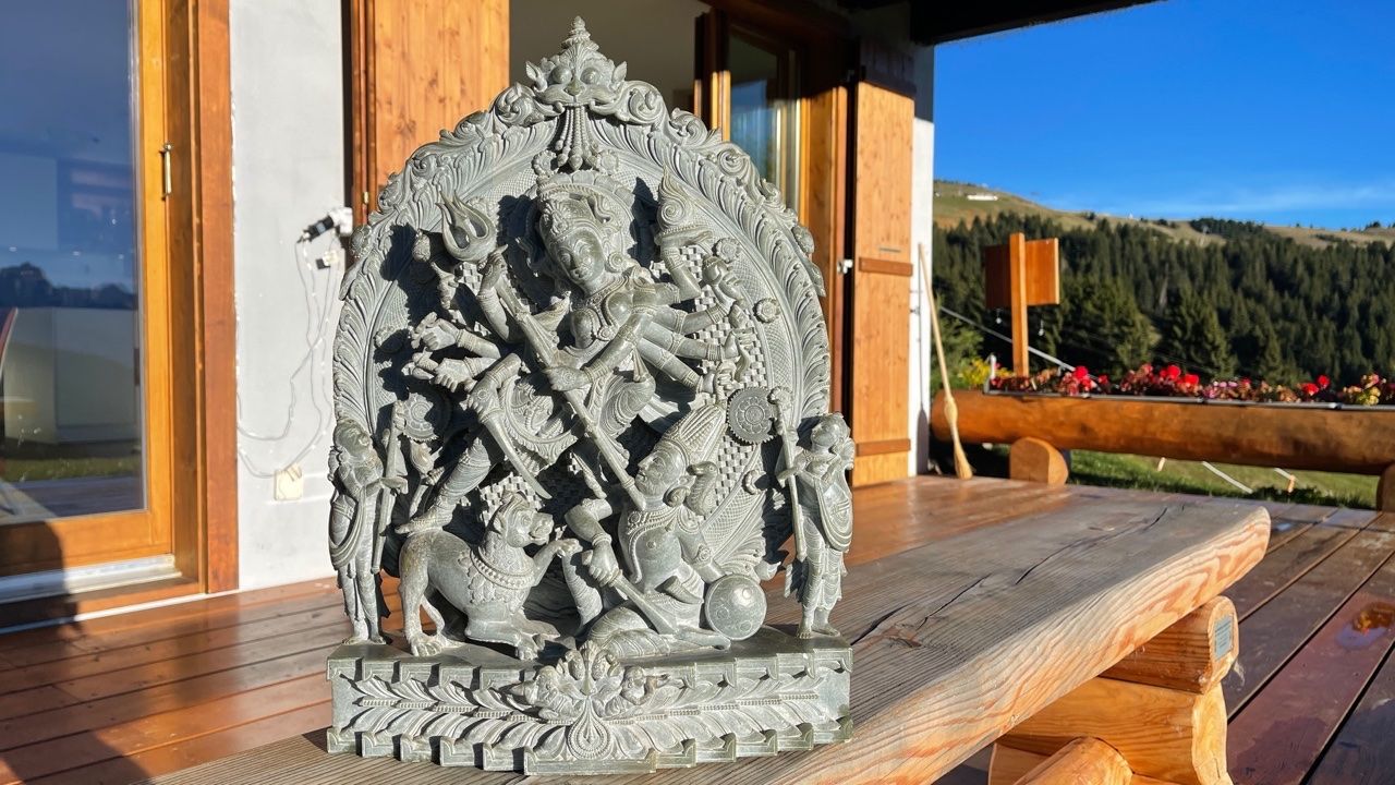 Sculture & Statue: Magnifique STATUE de marbre de DURGA – Usato da Trelex venduto da AnnabelleLelie