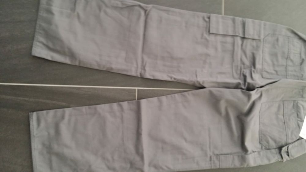 Pantaloni: Arbeitshose Gr 42 Grau( Neu) – Nuovo (secondo la descrizione) da Bischofszell venduto da badza72 8