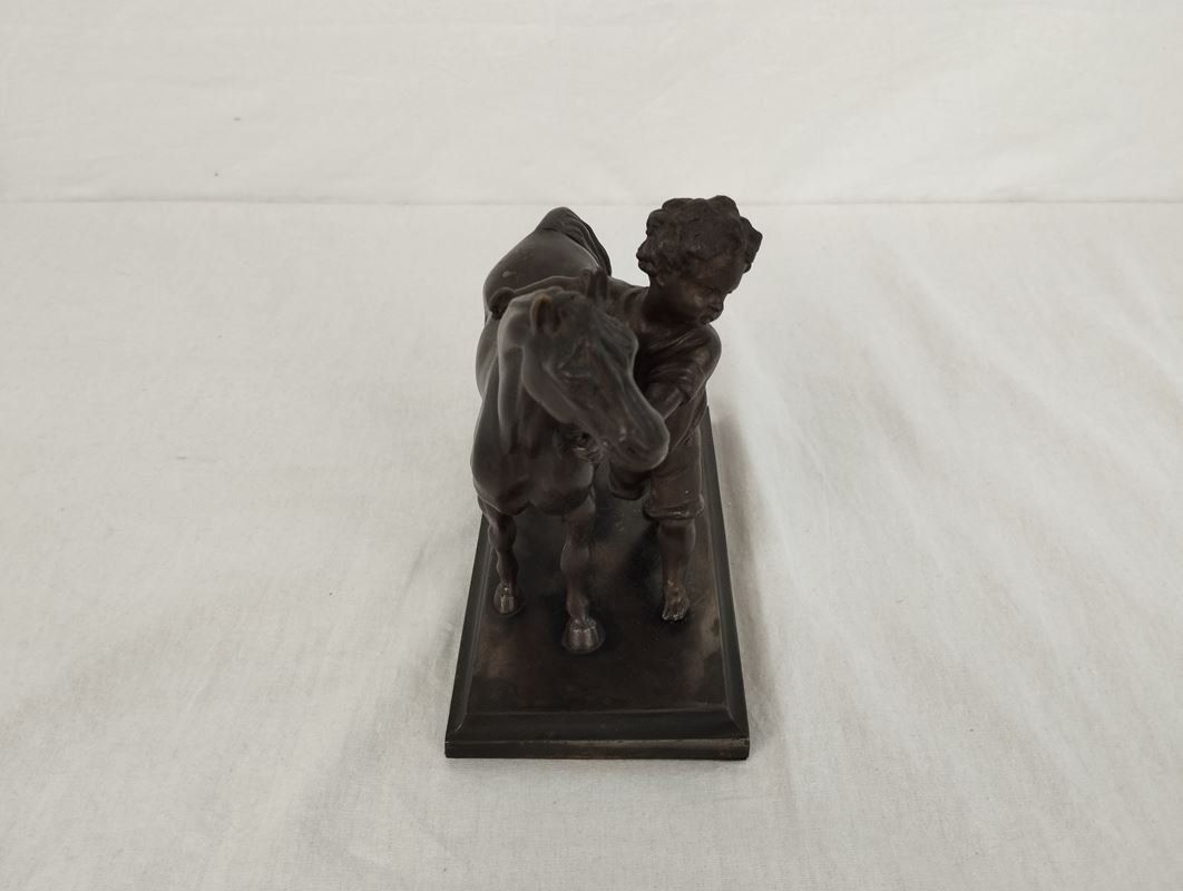 Figuren: Pferd und Bube - Briefbeschwerer – Gebraucht aus Schübelbach von Restwert_Schubelbach 1