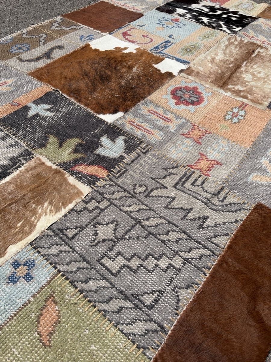 Tapis: Multicolor Patchwork mit Kuhfell  – D'occasion à Wängi par Tesimo 4