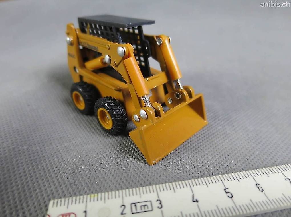 Kit di modellismo & Modellini statici: ERTL 2806G uni-loader Scale Model – Usato da Zürich venduto da axolottchen 1