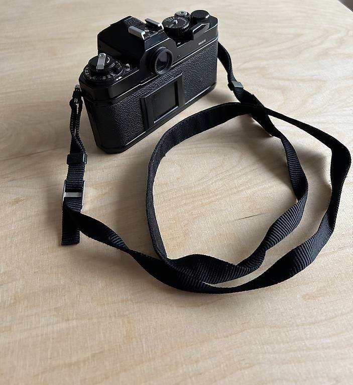 Nikon Fotocamera: Nikon FE2 Spiegelreflexkamera – Usato da Solothurn venduto da salo__me 2