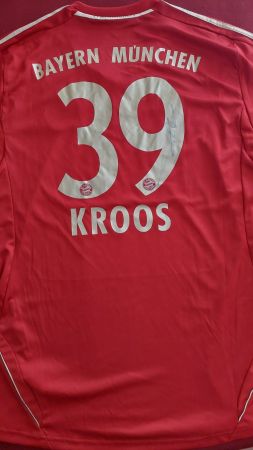 FC Bayern Trikot Kroos signiert Grösse XL