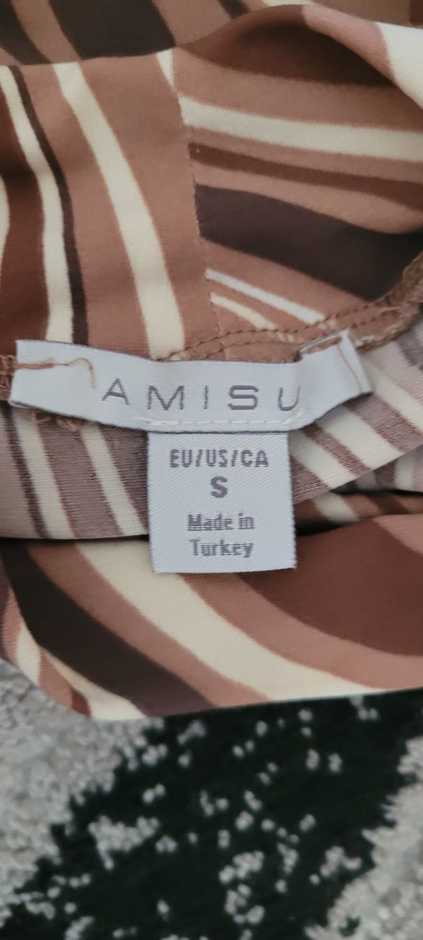 T-Shirts: Top AMISU Taille S/36 – Neu (gemäss Beschreibung) aus Vevey von x_y_f 2