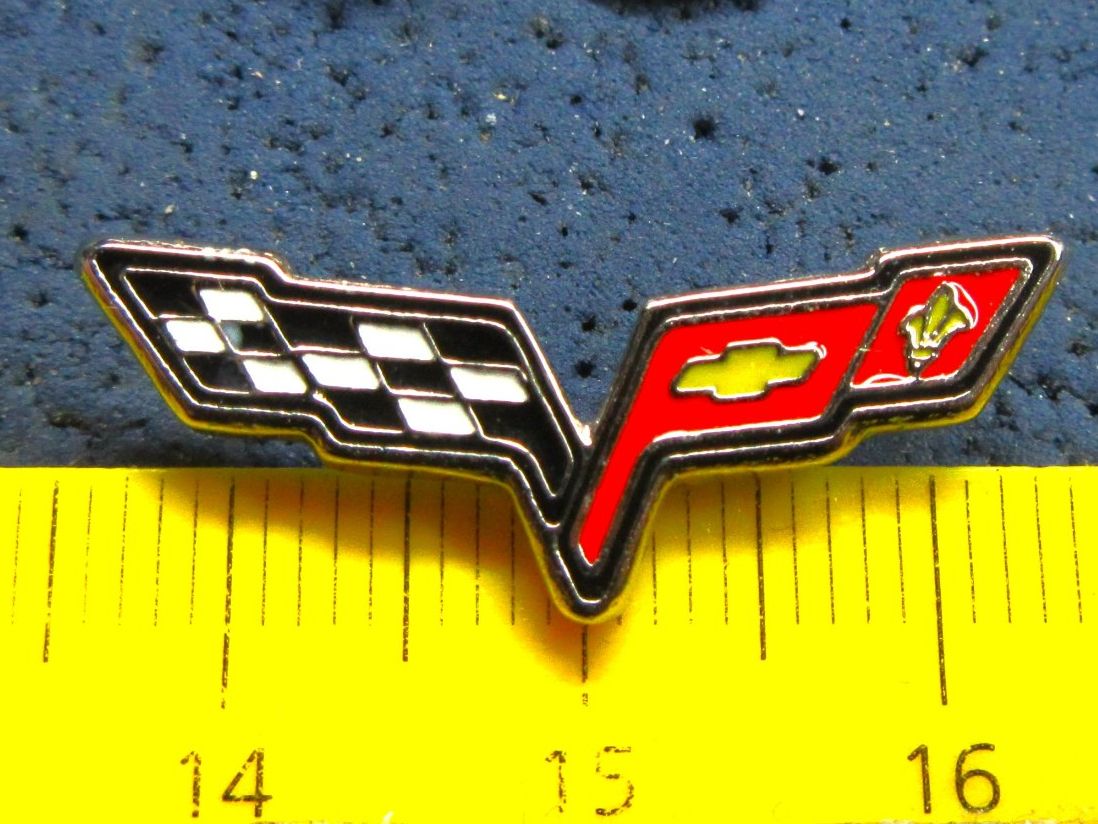 Chevrolet Placchette & Badge: CORVETTE RACING SCHMUCK-PIN 2NÄGEL mit SECURITY-CLIP KLEIN – Usato da Ettingen venduto da Hausi4711 1
