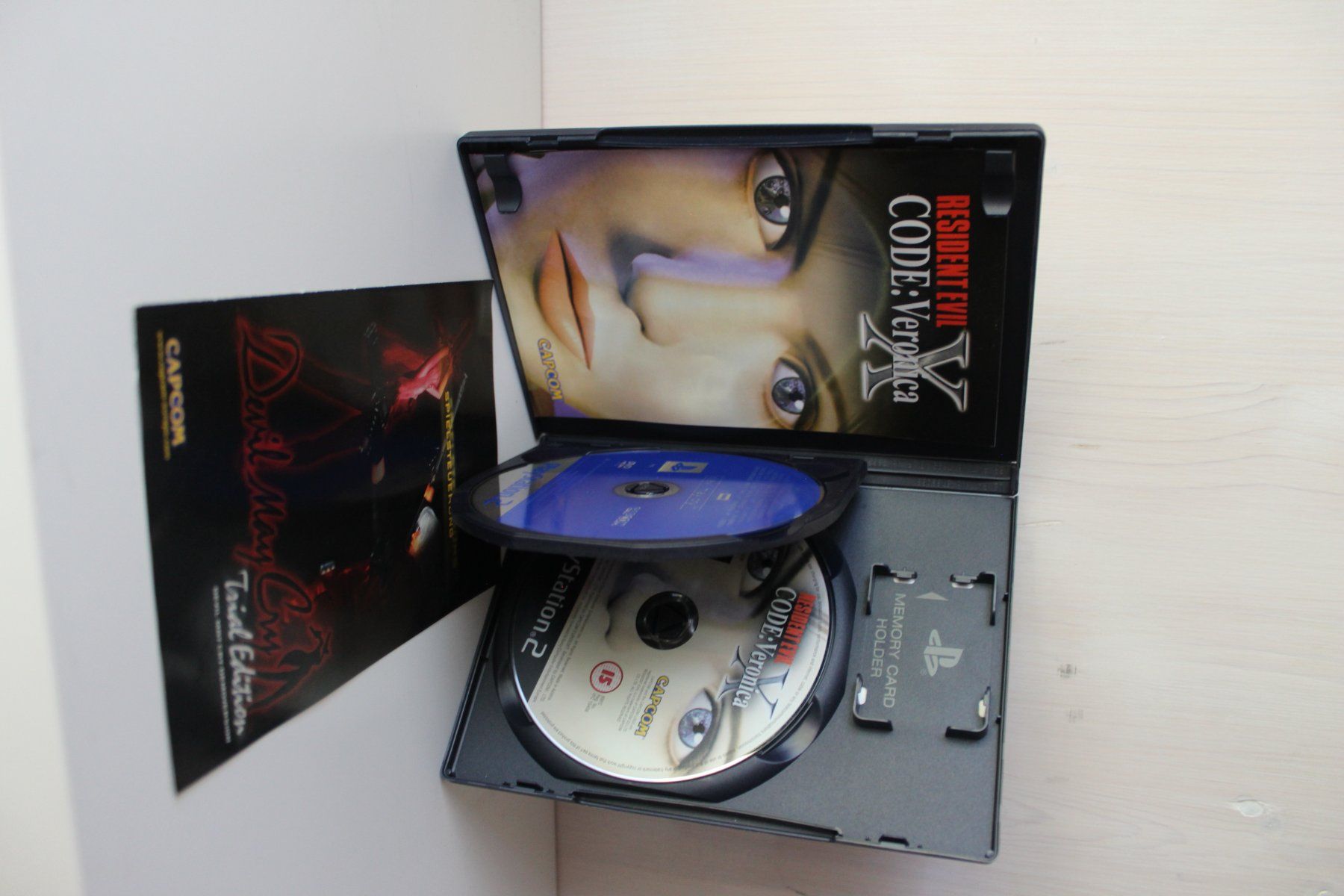 Jeux: Resident Evil Code Veronica X - PS2 - PlayStation 2 komplett – D'occasion à Ebertswil par Ricogoeritz 2