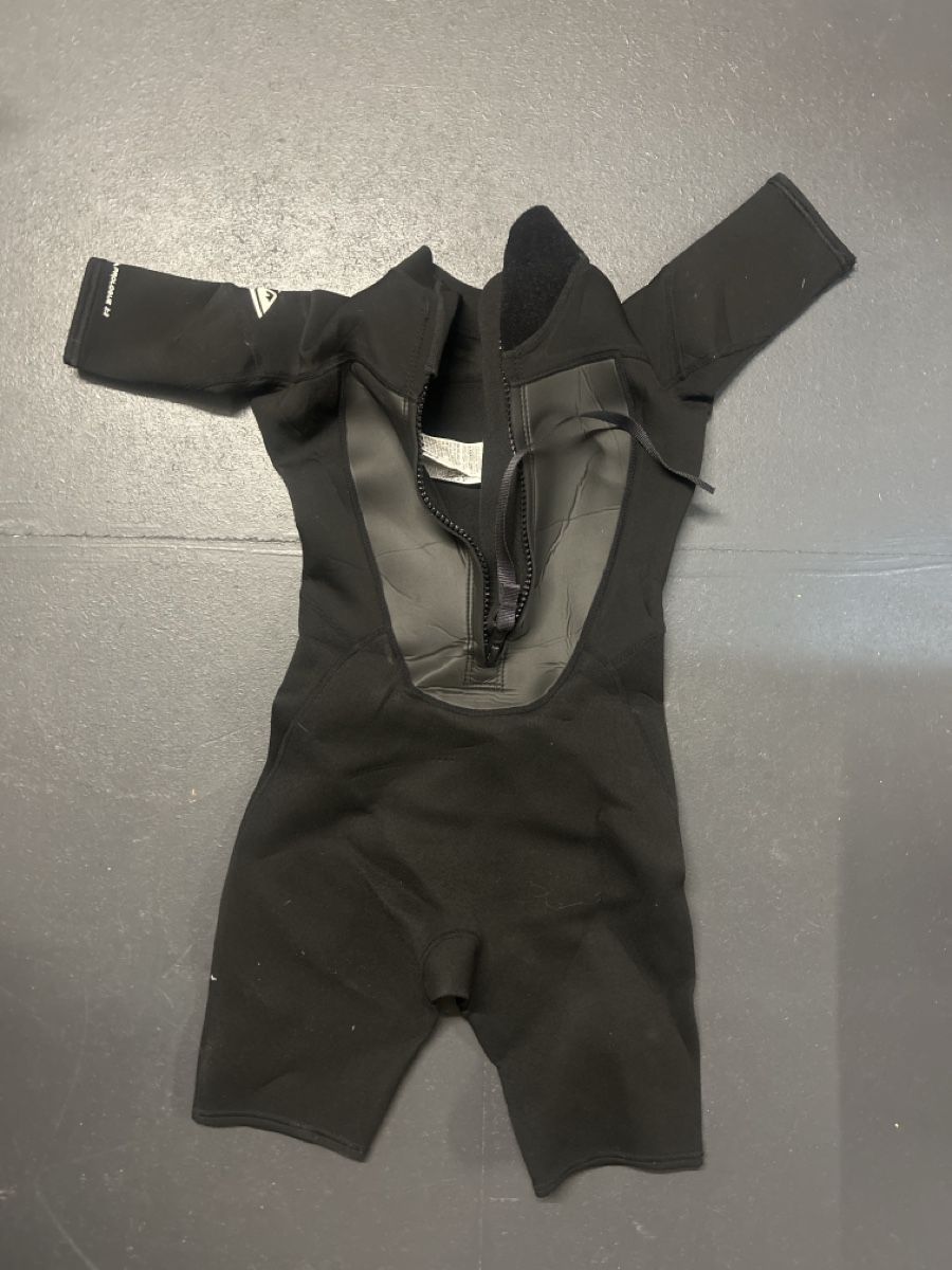 Mute per immersioni: Quicksilver Neoprenanzug  Shorty Grösse 12B – Usato da Adliswil venduto da Mapachito 1
