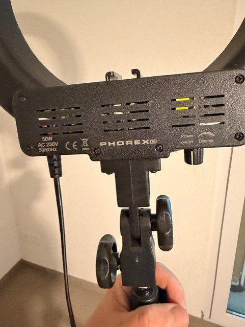 Lampade: Ringleuchte inkl. Stativ 2m – Usato da Trimbach venduto da Qom 2