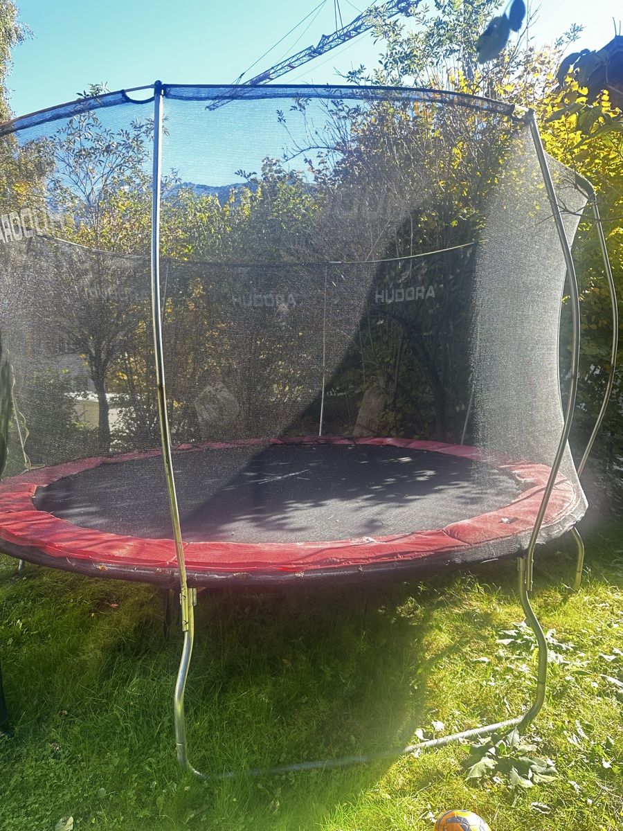 Hudora Trampolines: Hudora Trampolin 4 m – D'occasion à Klosters par jofin