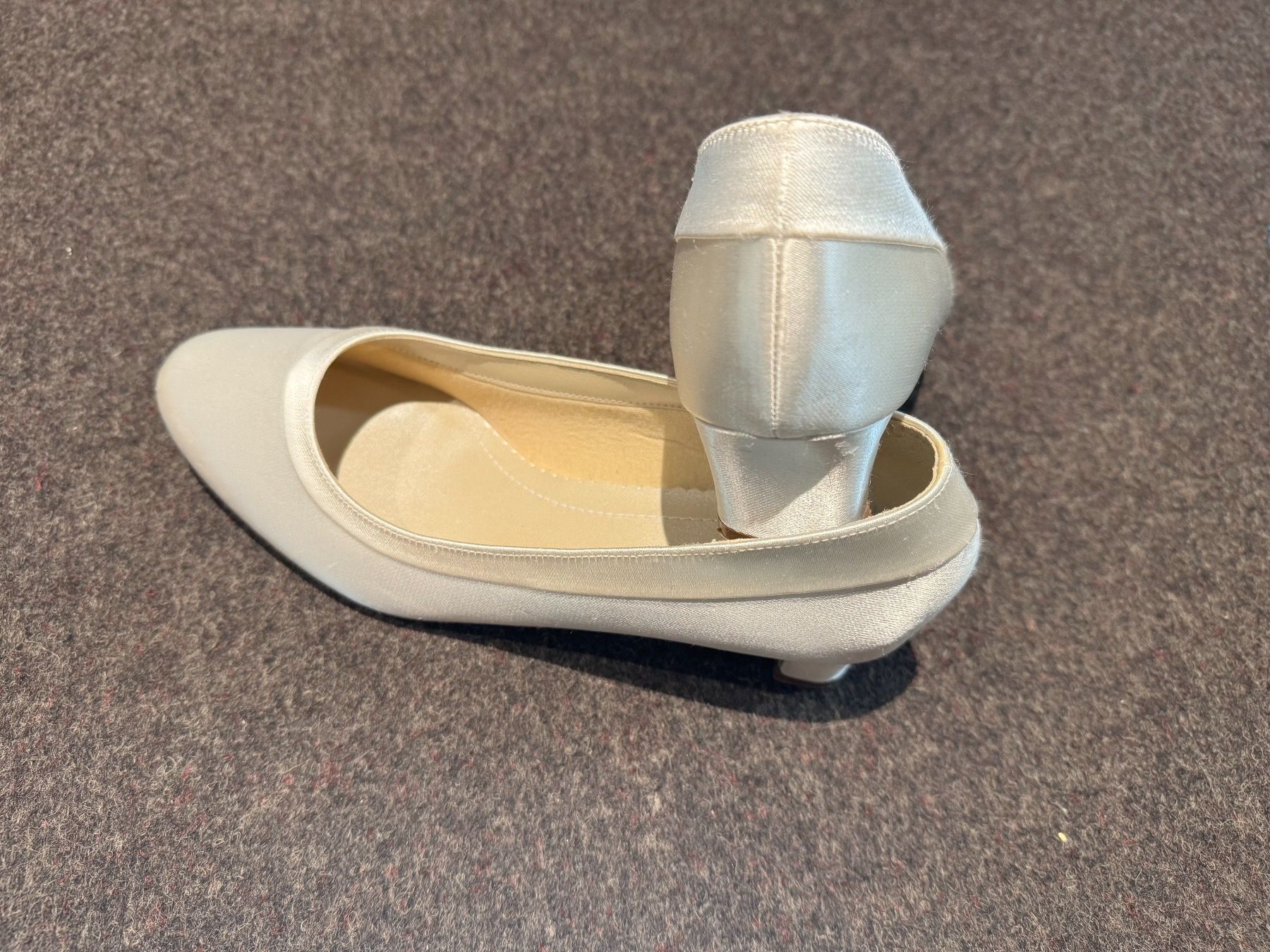 Scarpe da donna: 3 Paar Damenschuhe Gr. 38 – Usato da Volketswil venduto da salander90 3