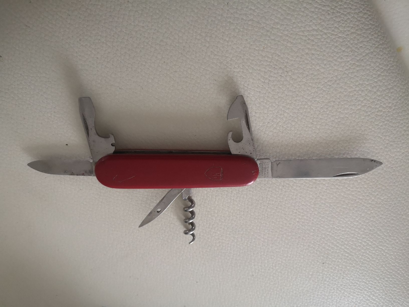 Victorinox Taschenmesser: Victorinox Offiziersmesser, rot, gebraucht, – Gebraucht aus Belp von mar_76s8