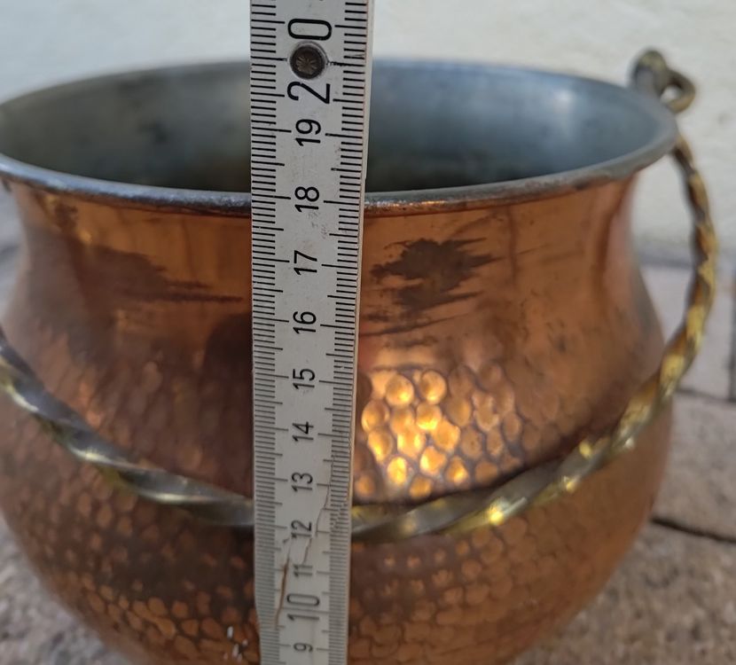 Pentole: Kupferkessel - Mit wunderschön verziertem Henkel & Füsschen – Usato da Rüti ZH venduto da Sarah0406 1