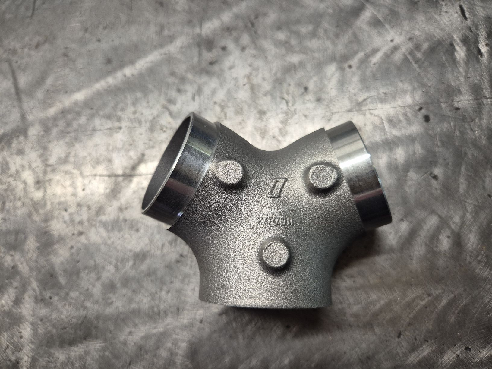 Harley-Davidson Alle Motorradersatzteile: Pipe d'admission Harley-Davidson  – Neu und originalverpackt aus Le Locle von CHEGUA