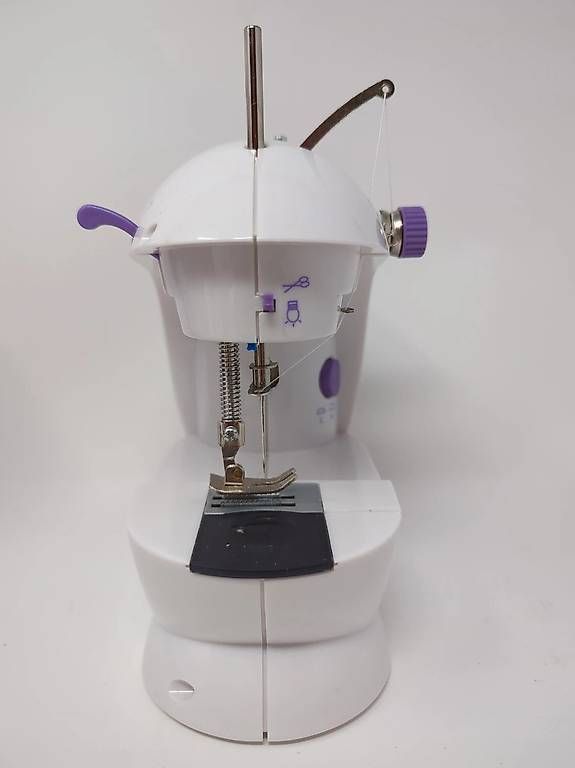 Nähmaschinen: Mini Machine à Coudre Électrique SM-202A – Gebraucht aus Lausanne von zzz_zv57 1