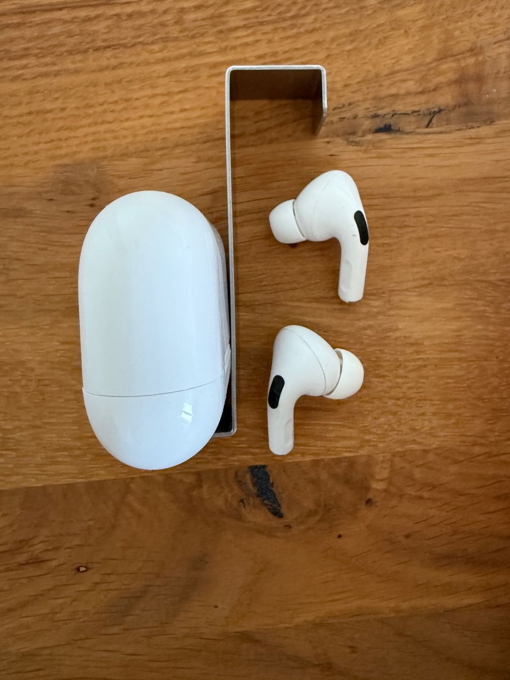 Apple Cuffie: APPLE AirPods Pro 1 – Usato da Lausanne venduto da Nine1982 8