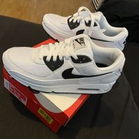 Nike Air Max 90 / White-Black