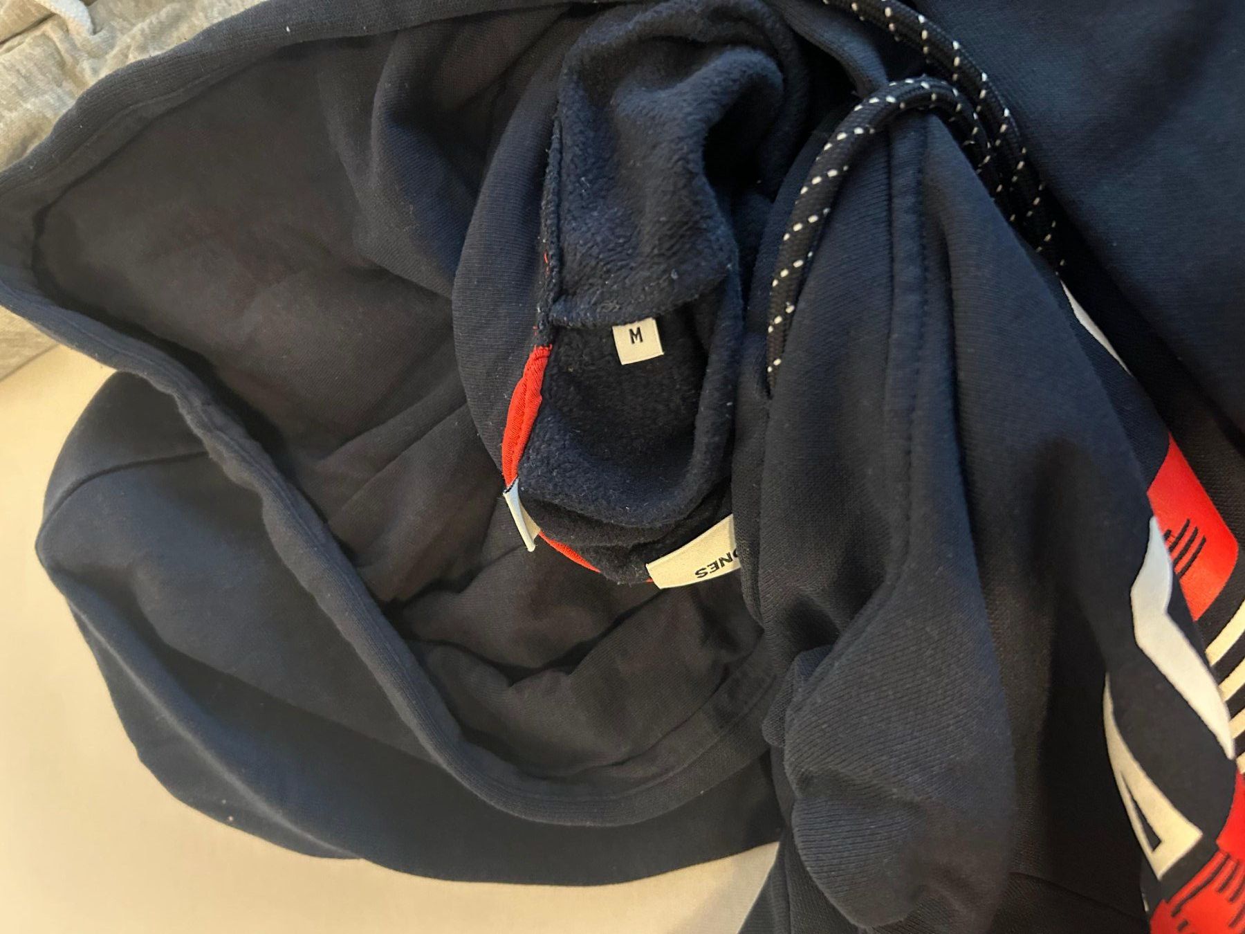 Jack & Jones Pullover & Sweatshirts: 4 Kapuzenpullis Jack&Jones Gr. M – Gebraucht aus Hildisrieden von Hildisrieden 2