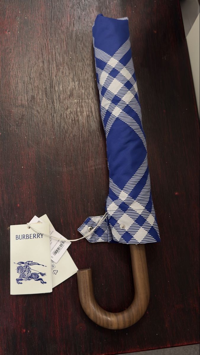 Burberry Ombrelli: Burberry Schirm, blau/weiss kariert – Nuovo e nell'imballaggio originale da Lachen SZ venduto da HelvetiaLuxury 1