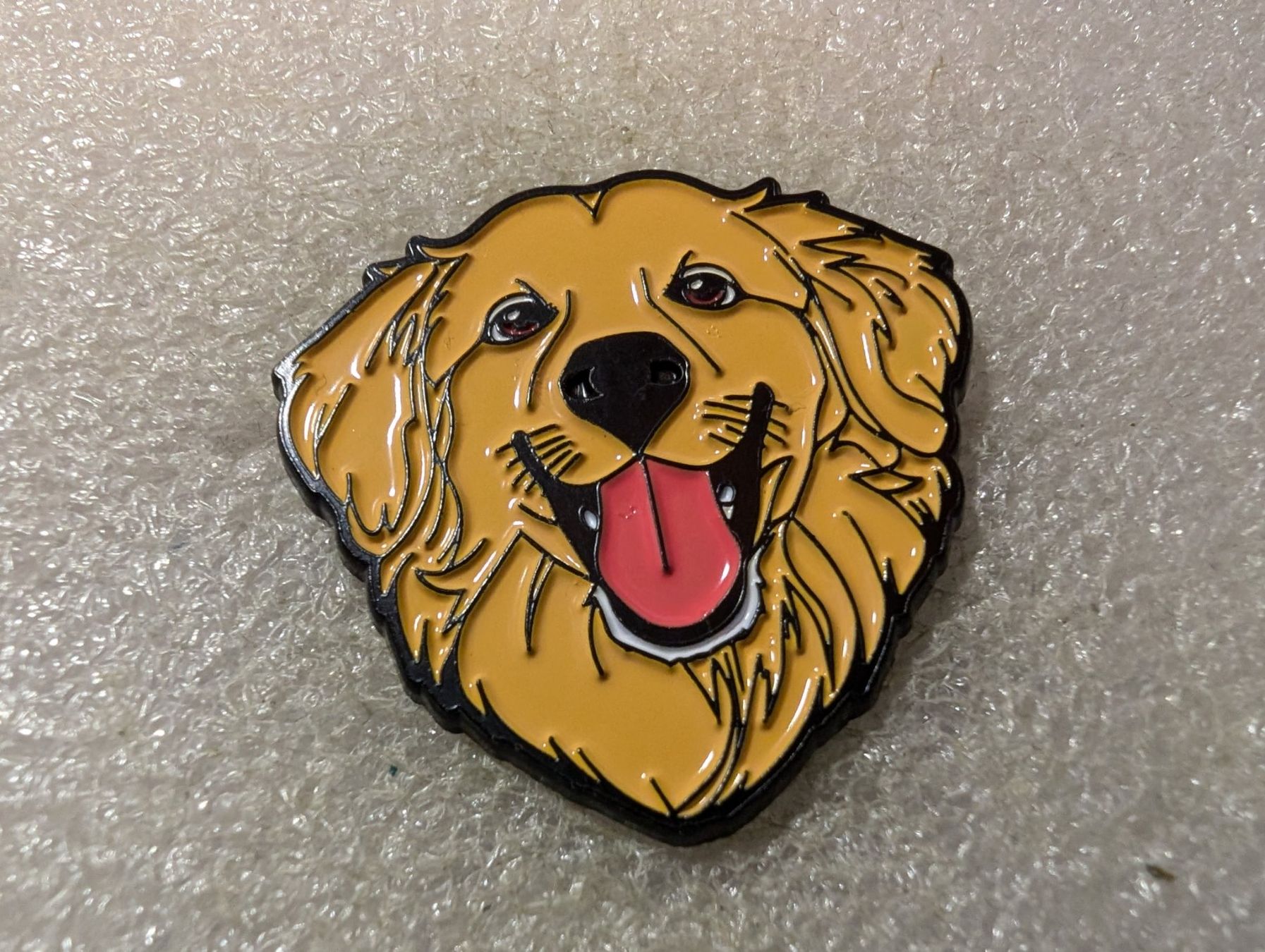 Placchette & Badge: Ansteckpin 96: Hund – Usato da Oppligen venduto da Pin-Fall-Shop