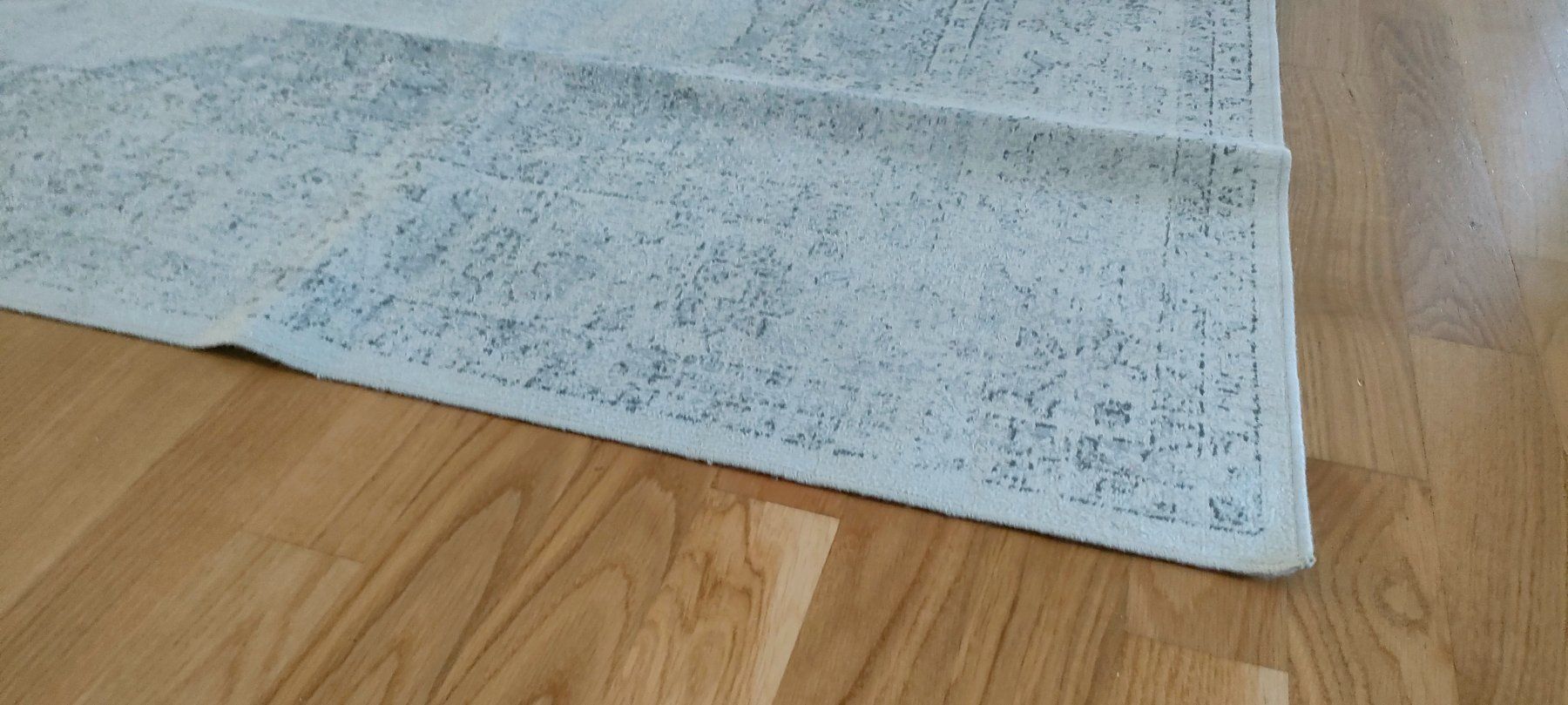 Zara Teppiche: Zara Home Teppich 160 x 230 cm – Gebraucht aus Muri AG von Suiphi 1