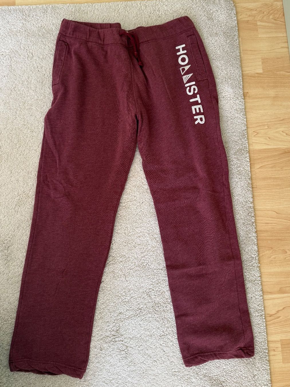Hollister Hosen: Hollister Trainerhose Gr. L – Gebraucht aus Uettligen von Leoniexx