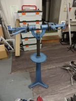 Bisiger Montage und Werkstattständer blau