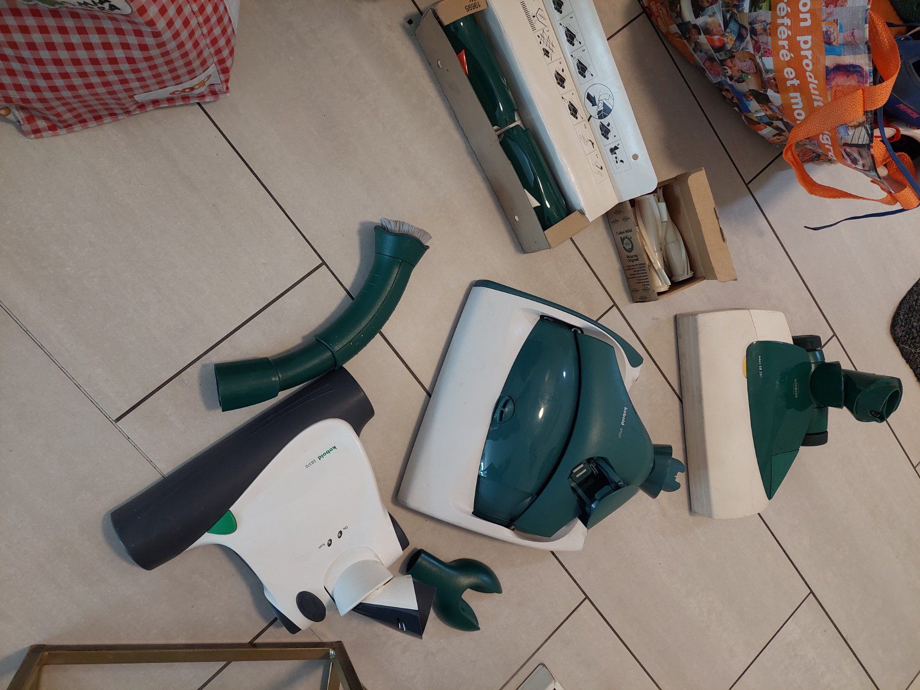 Vorwerk Aspirapolveri & Accessori: Verschiedene Vorwerkzubehör – Usato da Steinmaur venduto da mir_xc82