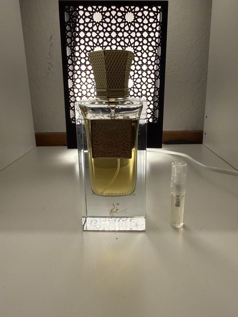 Profumi & Eau de Toilette: Khadlaj Wild Indonesian décant 2 ml – Nuovo (secondo la descrizione) da Meyrin venduto da Al_Andulsi