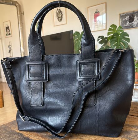 BAG EN SIMILICUIR!