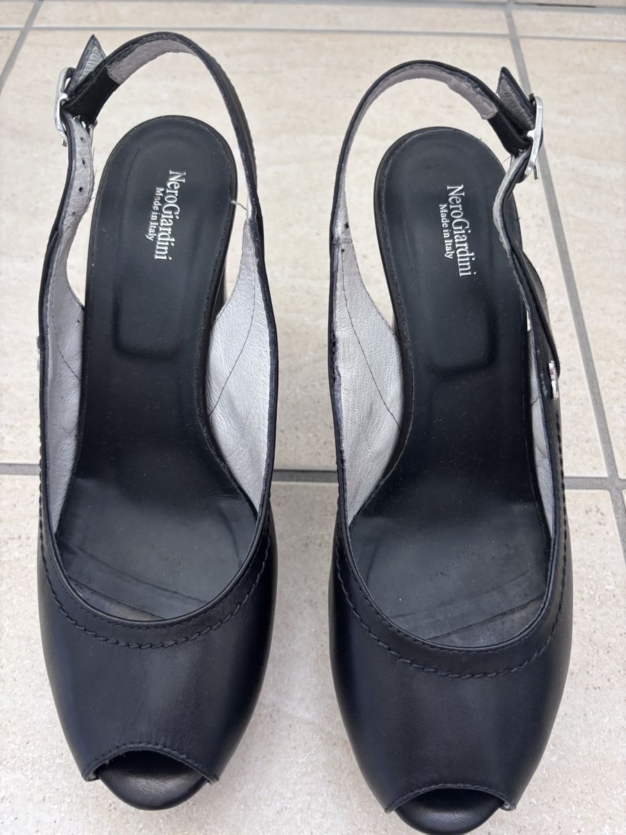 Scarpe da donna: Sandali Neri Giardini – Usato da Losone venduto da Simona25