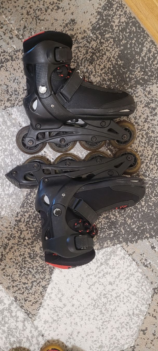 Pattini in linea & Pattini a rotelle: Patins à roues ajustables  Crane RBEC 3 /taille33-36 – Usato da Vevey venduto da obi_n8zc 4