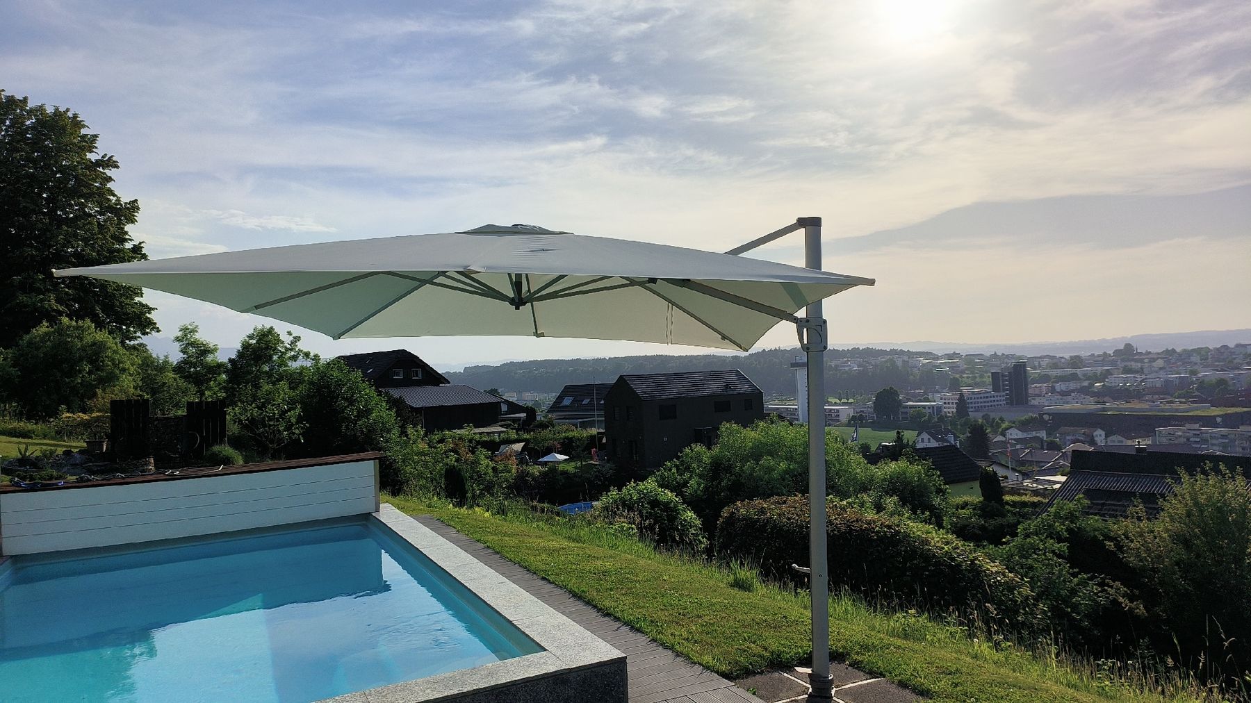 Glatz Ombrelloni: Ampelschirm Sunflex von Glatz – Usato da Dierikon venduto da Aateam