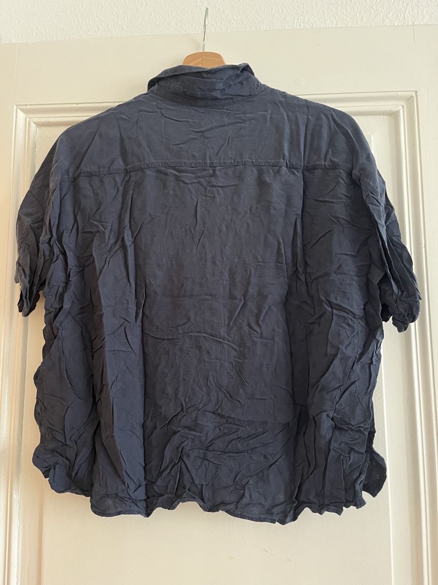 Other Stories Blusen: & other stories bluse navy – Gebraucht aus Basel von cat_25m7 1