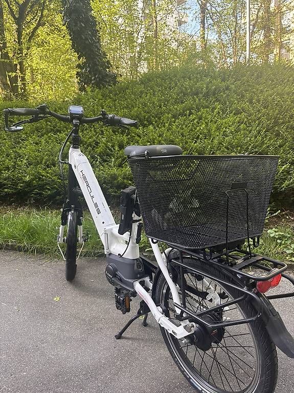 Vélos: E-Bike Hercules Rob Fold 9 Performance  – D'occasion à Morges par emm_2zkt