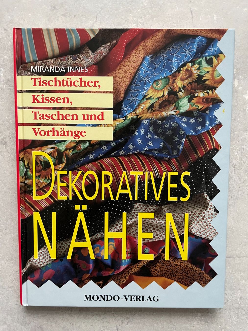 Libri: Dekoratives Nähen – Usato da Maschwanden venduto da Brindabella