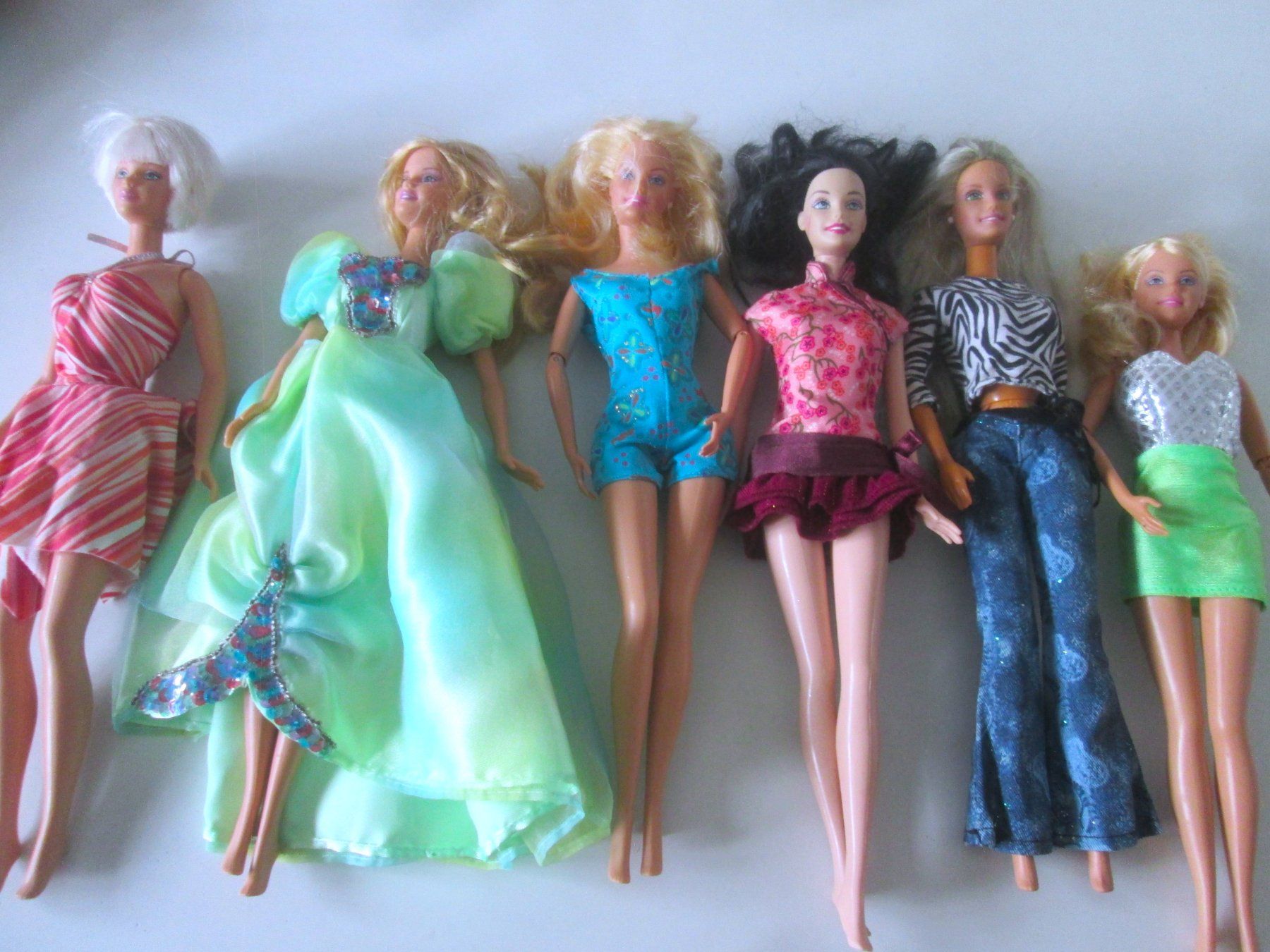 Bambole: 6 Barbie – Usato da Sementina venduto da babucia