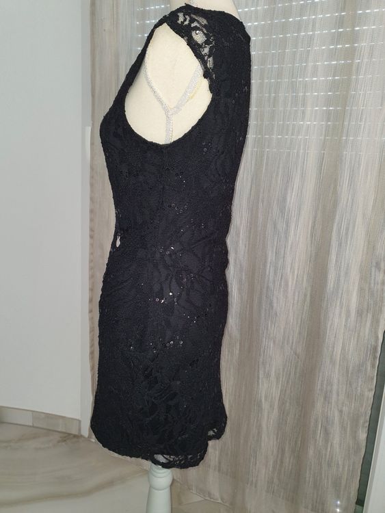 Petite robe noire pailletée Guess taille S. 5