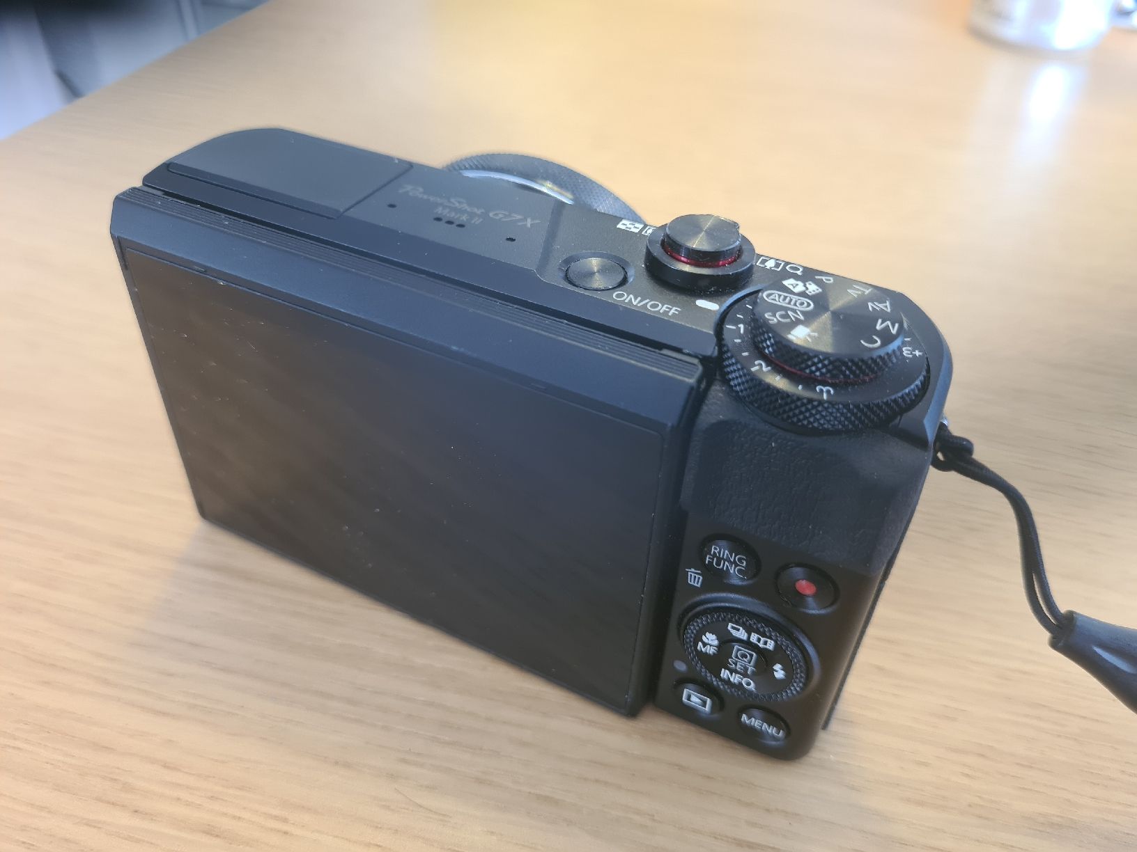 Canon Kamera: Kamara Canon G7X – Gebraucht aus Langnau i. E. von  1