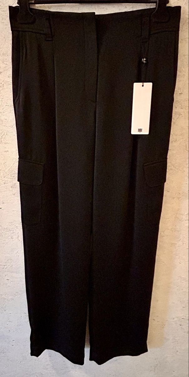 Riani Hosen: RIANI Hose, Grösse 40, neu mit Etikette – Neu und originalverpackt aus Oberhasli von anzis
