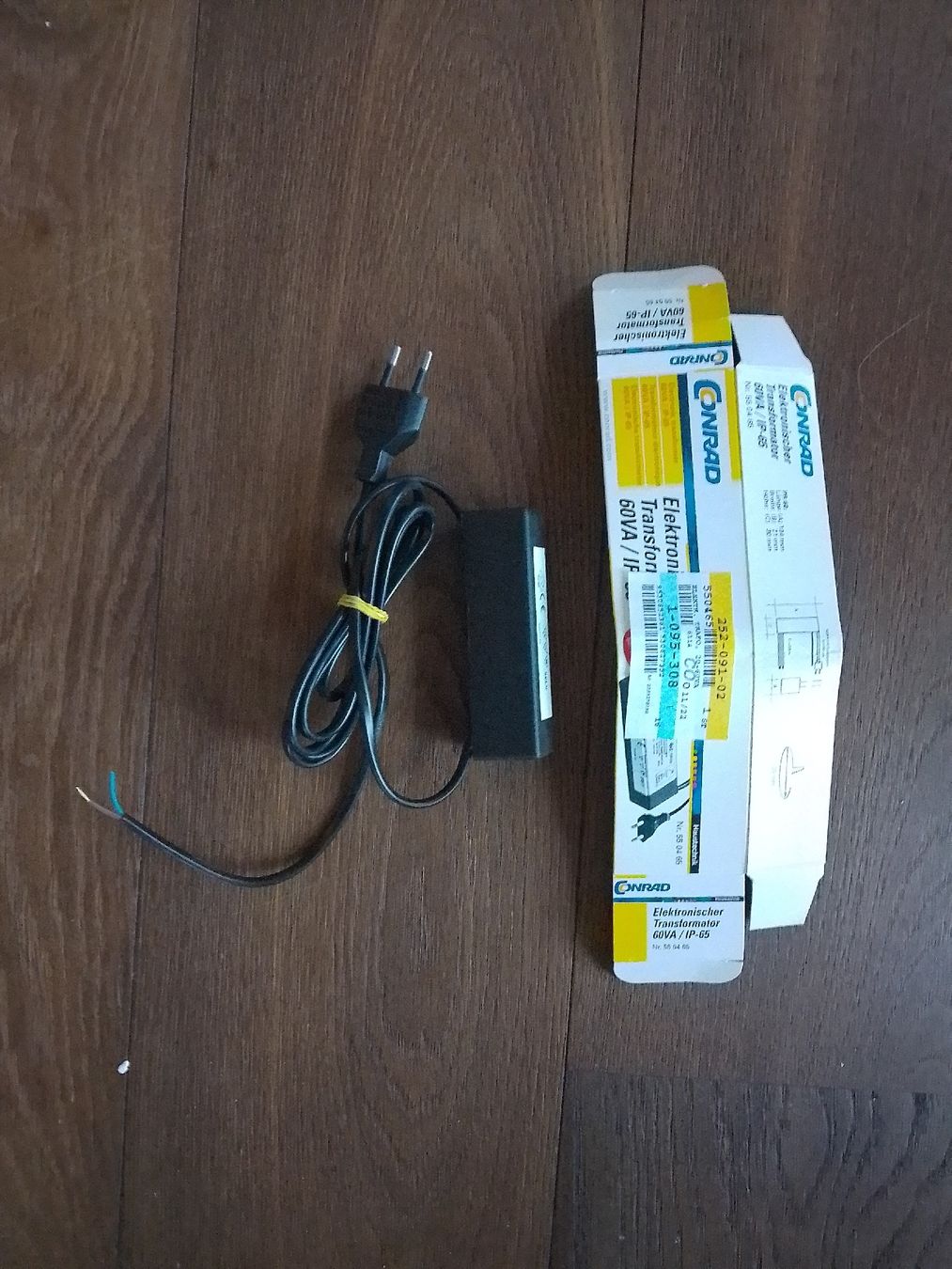 Conrad Componenti elettronici: Conrad Elektronischer Transformator 60VA/IF 12V. neu. – Nuovo e nell'imballaggio originale da Erlinsbach venduto da Yanny