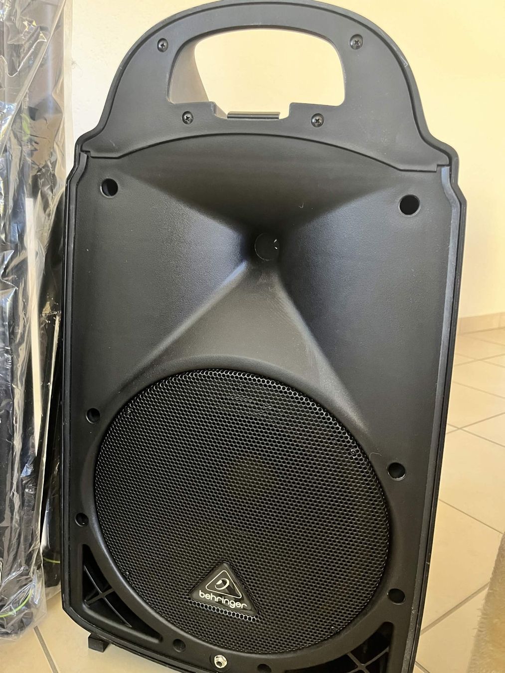 Behringer Casse acustiche: Enceintes Behringer PPA2000BT + Trépieds offerts – Nuovo (secondo la descrizione) da Reconvilier venduto da alp_2zrn 4