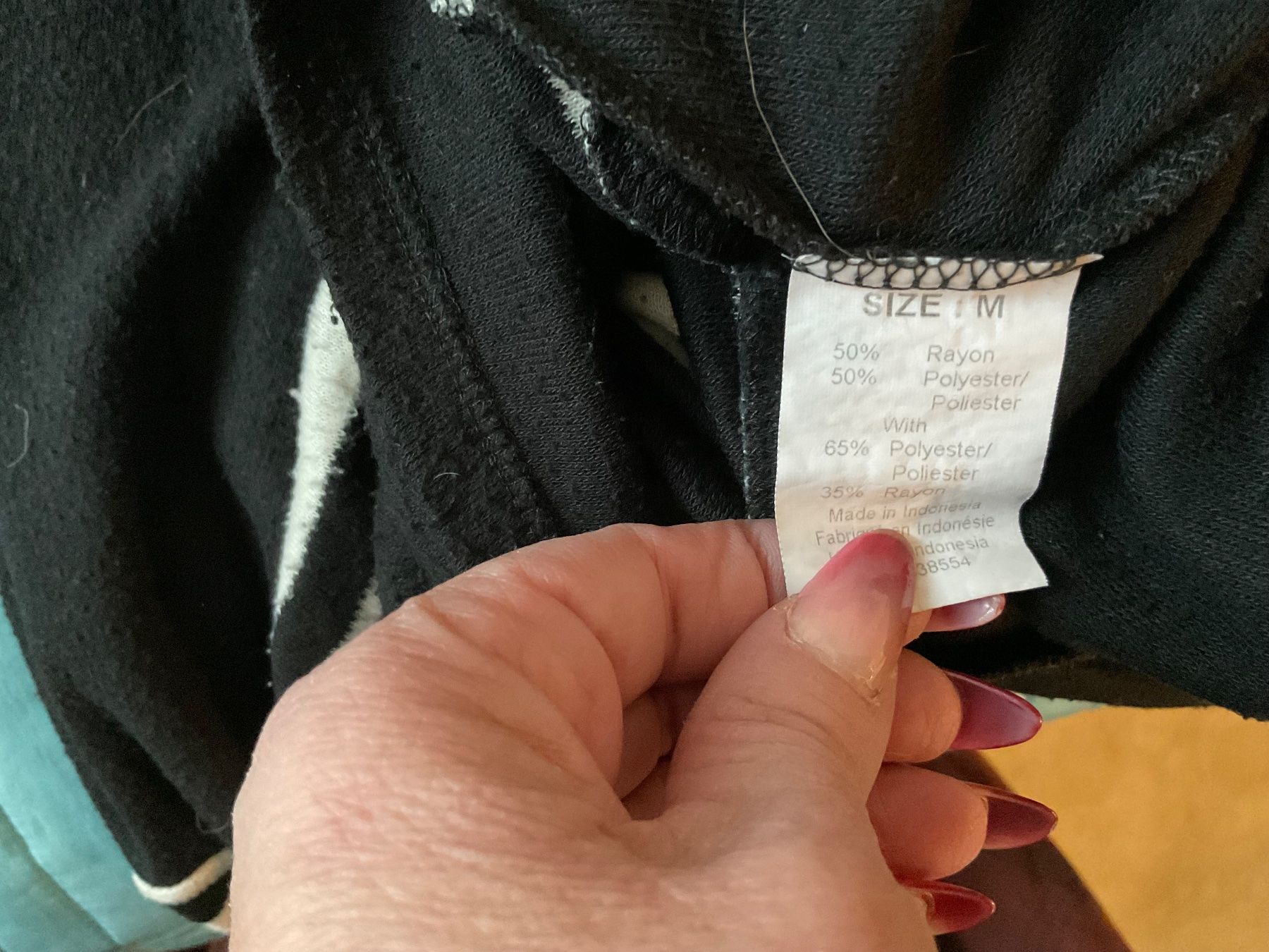 Maglioni & Felpe: Super Pull TARA VAO rayé noir et blanc avec écharpe assortie – Usato da Genève venduto da Mazelyne 9