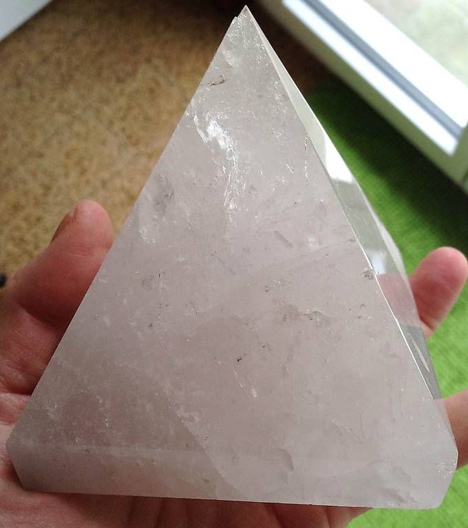 Minerali & Pietre curative: Quartz grande pyramide polie – Usato da Vevey venduto da zabounetta 4