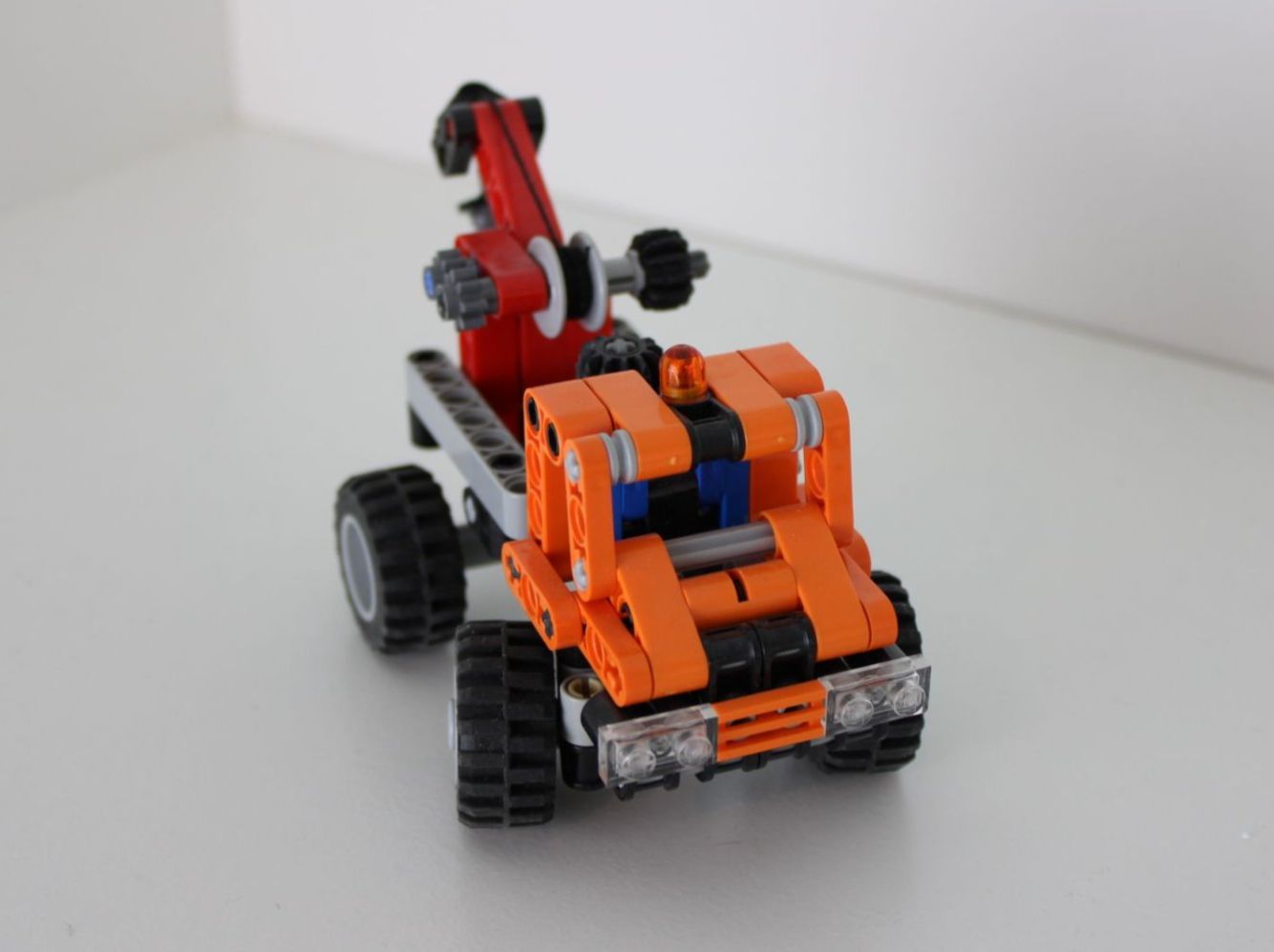Lego Giocattoli: Lego Technic 9390 Mini-Abschlepptruck – Usato da Aarwangen venduto da The_Brickers_Shop