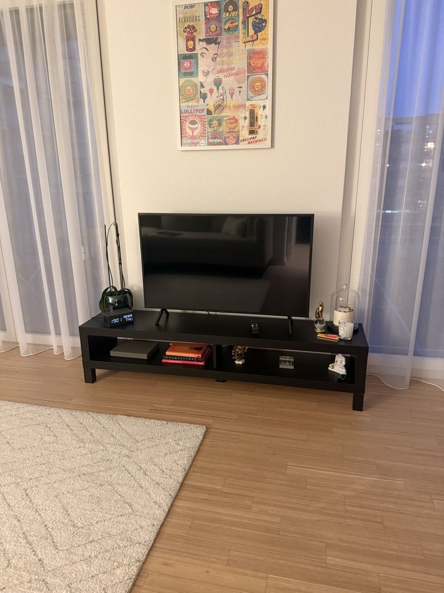 Ikea Mobili TV: Ikea TV stand 160x35x36 – Nuovo (secondo la descrizione) da Zürich venduto da llor.dell 1