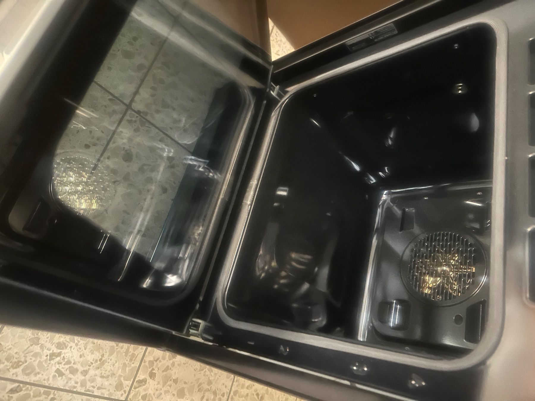 V-Zug Appareils de cuisine: V-ZUG Combair Backofen V6000 – D'occasion à Hünenberg par LIMA48 1