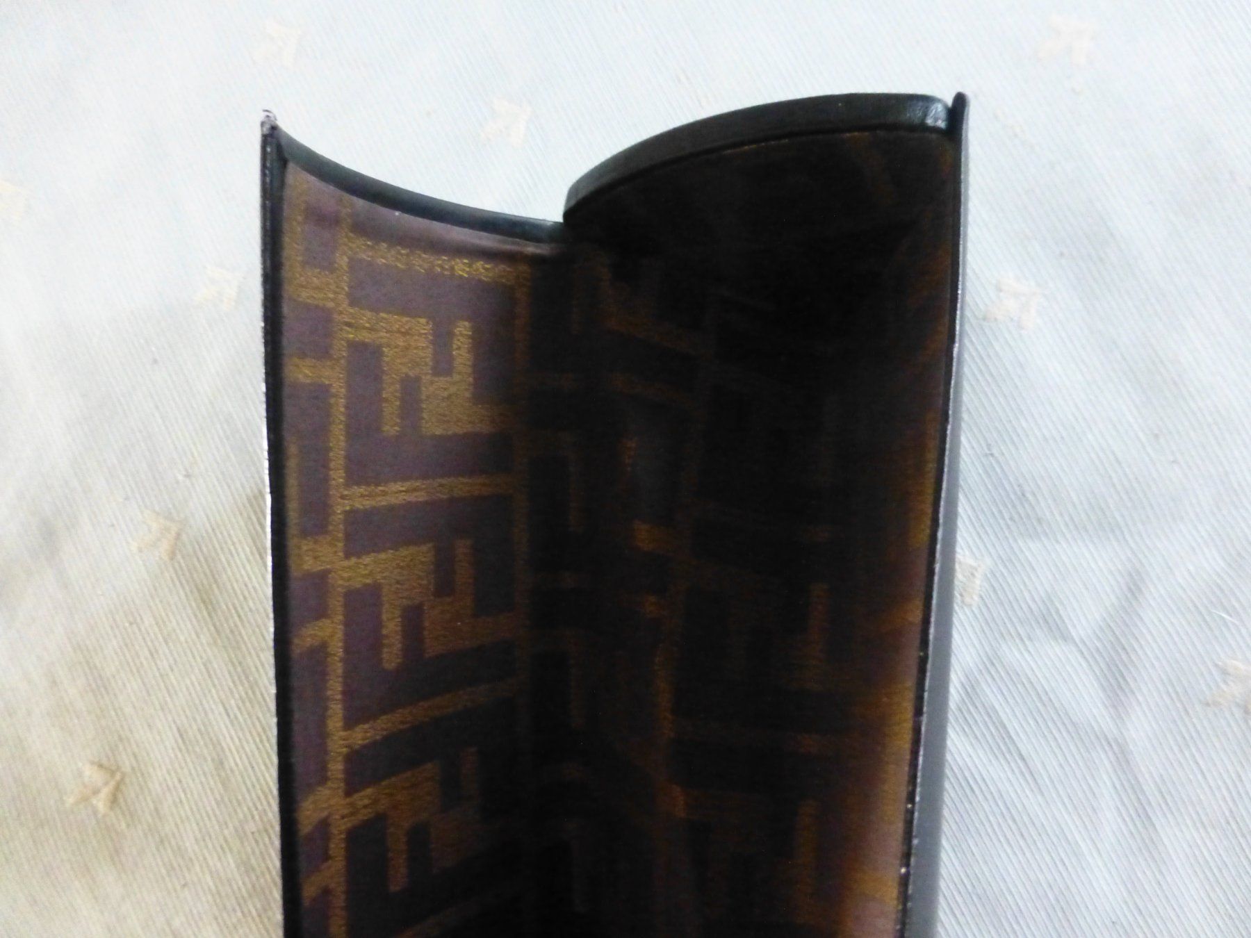 Fendi Brillen & Gläser: Brillengestell & Etui von Fendi – Gebraucht aus Würenlingen von drago56 6